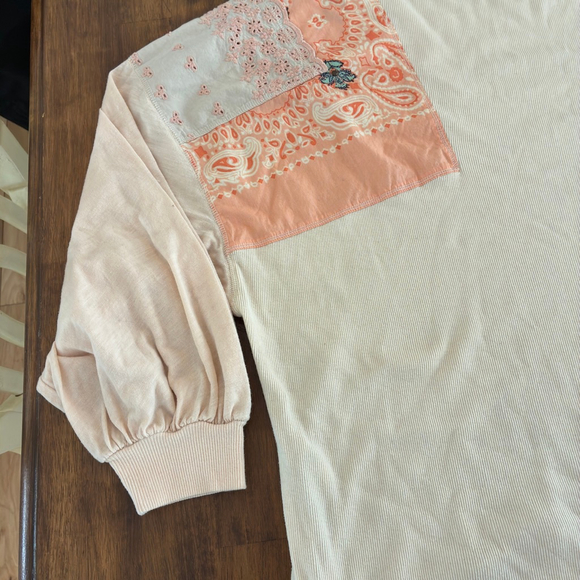 Free People We The Free Patchwork Boho Sweatshirt Large Paisley Lace Pullover - Picture 4 of 9